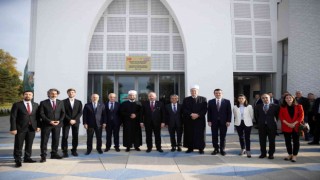 TBMM Başkanı Şentop, Sisak Recep Tayyip Erdoğan İslam Kültür Merkezini ziyaret etti