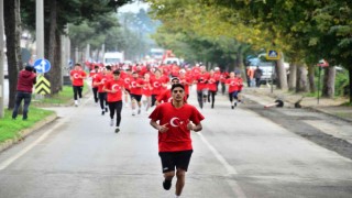 Termede 2023 metrelik Cumhuriyet koşusu