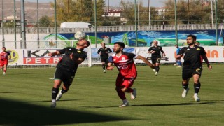 TFF 2. Lig: Sivas Belediyespor: 2 - Esenler Erokspor: 3