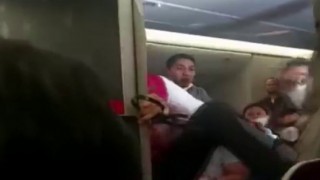 THY hostları olay çıkartan yolcuyu orantısız güç kullanarak etkisiz hale getirdi