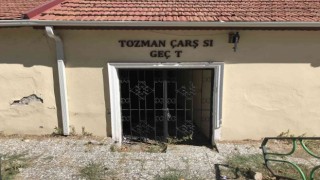 Tozman Çarşısı bakımsız kaldı