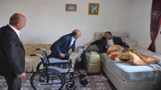TümBulSevDer Bulanıkta 54 tekerlekli sandalye dağıttı