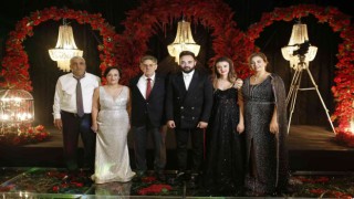 Tuna ailesinin mutlu günü