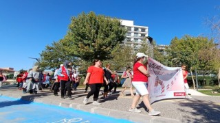 Türk Kızılay Manisa Kadın teşkilatından Dünya Yürüyüş Günü etkinliği