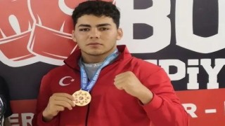 Türkiye Şampiyonu İzmirli sporcu trafik kazasında hayatını kaybetti