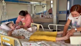 Türkiyeye ressam olmak için gelen 14 yaşındaki Nargizanın hayalleri geçirdiği kazayla yarım kaldı