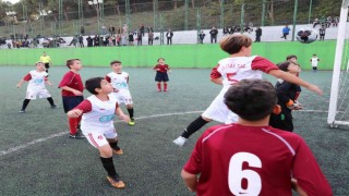 U11 Futbol Turnuvasında Gaziosmanpaşaspor şampiyon oldu