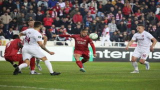 UEFA Avrupa Konferans Ligi: Sivasspor: 0 - CFR Cluj: 0 (Maç devam ediyor)