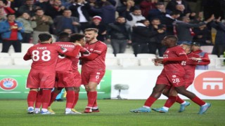 UEFA Avrupa Konferans Ligi: Sivasspor: 1 - CFR Cluj: 0 (İlk yarı)