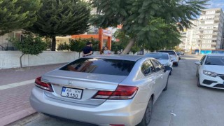 Ukraynalı çiftin araçta bulunan gözlükleri çalındı