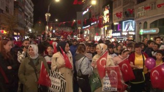 Ümraniyede Cumhuriyet Bayramı Fener Alayıyla kutlandı