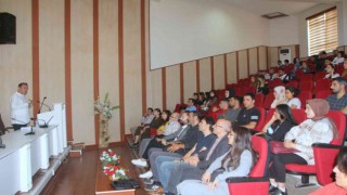Üniversitede öğrenme konulu söyleşi