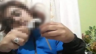 Uyuşturucu kullanırken sosyal medyada canlı yayın yapan kadın gözaltına alındı