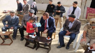 Vali Akbıyık Çaltıkoru köyünü ziyaret etti