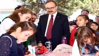 Vali Kızılkaya, Bilim Şenliğine katıldı