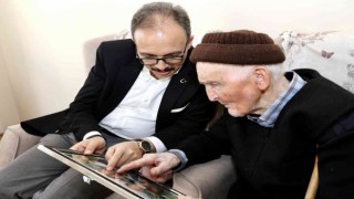 Vali Kızılkaya, şehit ailesini ziyaret etti