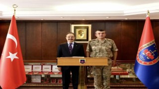 Vali Kızılkaya Tuğgeneral Ertekin ile bir araya geldi