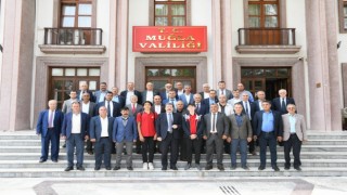 Vali Orhan Tavlı Muhtarlarla Bir Araya Geldi