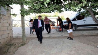 Van Büyükşehir Belediyesi engelli vatandaşların eli ayağı oldu