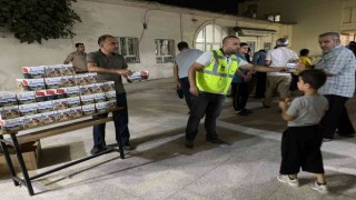 Viranşehirde camilerde kandil simidi dağıtıldı