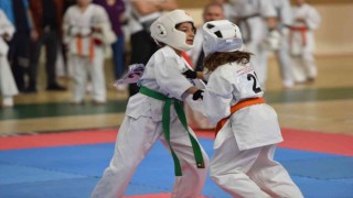 Yıldırımda karate rüzgarı