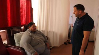 217 kiloyla yürüyemeyecek hale geldi, tüp mide ameliyatıyla kilolarından kurtulacak