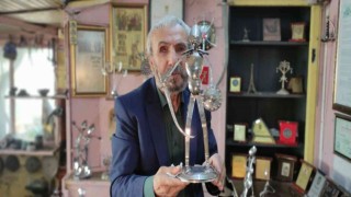 81 yaşında yaptığı sanatla hayran bırakıyor