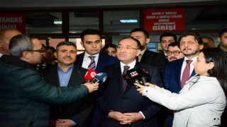 Adalet Bakanı Bekir Bozdağ Düzce adliyesini gezdi