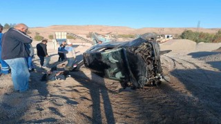 Adıyamanda otomobil şarampole devrildi: 1 yaralı