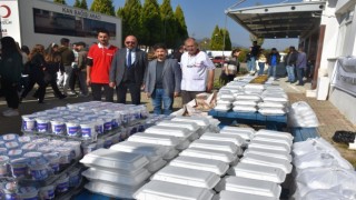 ADÜ Karacasu MYOdan ve Karacasu esnafından öğrencilere destek