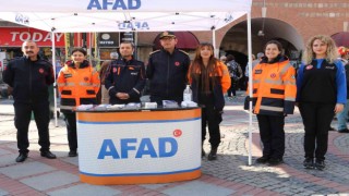 AFAD ve itfaiye ekipleri tatbikat öncesi vatandaşları bilgilendirdi