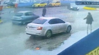 Ağrıdaki feci kaza güvenlik kamerasına yansıdı
