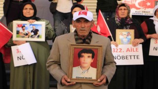 Aileler nöbete devam ederken, katılım çığ gibi büyüyor
