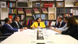 AK Parti, İstanbulda seçimlere hazır: 100 bin sandık görevlisi belirlendi