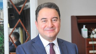 Ali Babacan: “Ülkeyi, Özgür Bir Nesil Yetiştirmenin Heyecanıyla Yöneteceğiz”