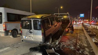 Alkollü sürücü zincirleme kazaya yol açtı, 5 araç birbirine girdi: 2 yaralı