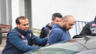 Altay kalecisine korner direğiyle vuran saldırgan adliyeye sevk edildi