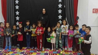 Anne-Çocuk Oyun Evinde çocuklara geri dönüşüm bilinci aşılandı