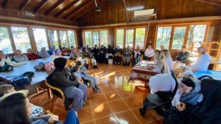 Annelere Aile içi iletişim eğitimi