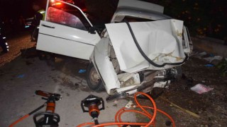 Antalyada cip ile otomobil çarpıştı: 2 ölü, 3 yaralı