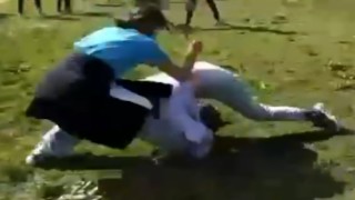 Antalyada kız öğrenciler yine saç saça baş başa kavga etti