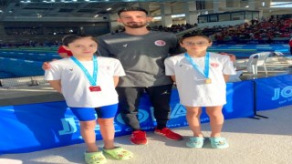Antalyaspor Yüzme Takımından 2 sporcu Türkiye Şampiyonasında Yarışacak