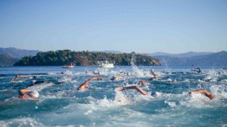 Aquamasters Yüzme şampiyonasının ilk günü tamamlandı