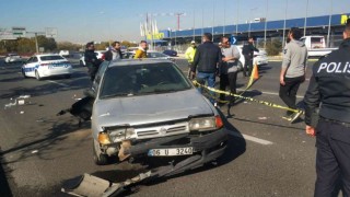 Arızalanan aracından indiği sırada kamyonet çarpan sürücü hayatını kaybetti