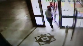 Ataşehirde organize hırsızlık: İki evden ziynet eşyaları ve otomobili çalıp kaçtılar