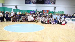 Aydında ata sporu Türk okçuluğu rüzgarı esti