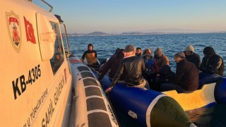 Ayvalık açıklarında 19 düzensiz göçmen kurtarıldı