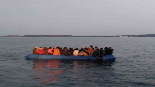 Ayvalık açıklarında 54 düzensiz göçmen kurtarıldı
