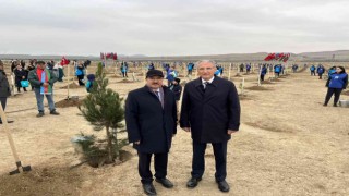 Azerbaycanda Milli Ağaçlandırma Gününde 111 bin fidan dikildi