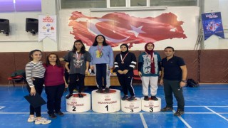 Badminton turnuvası sona erdi